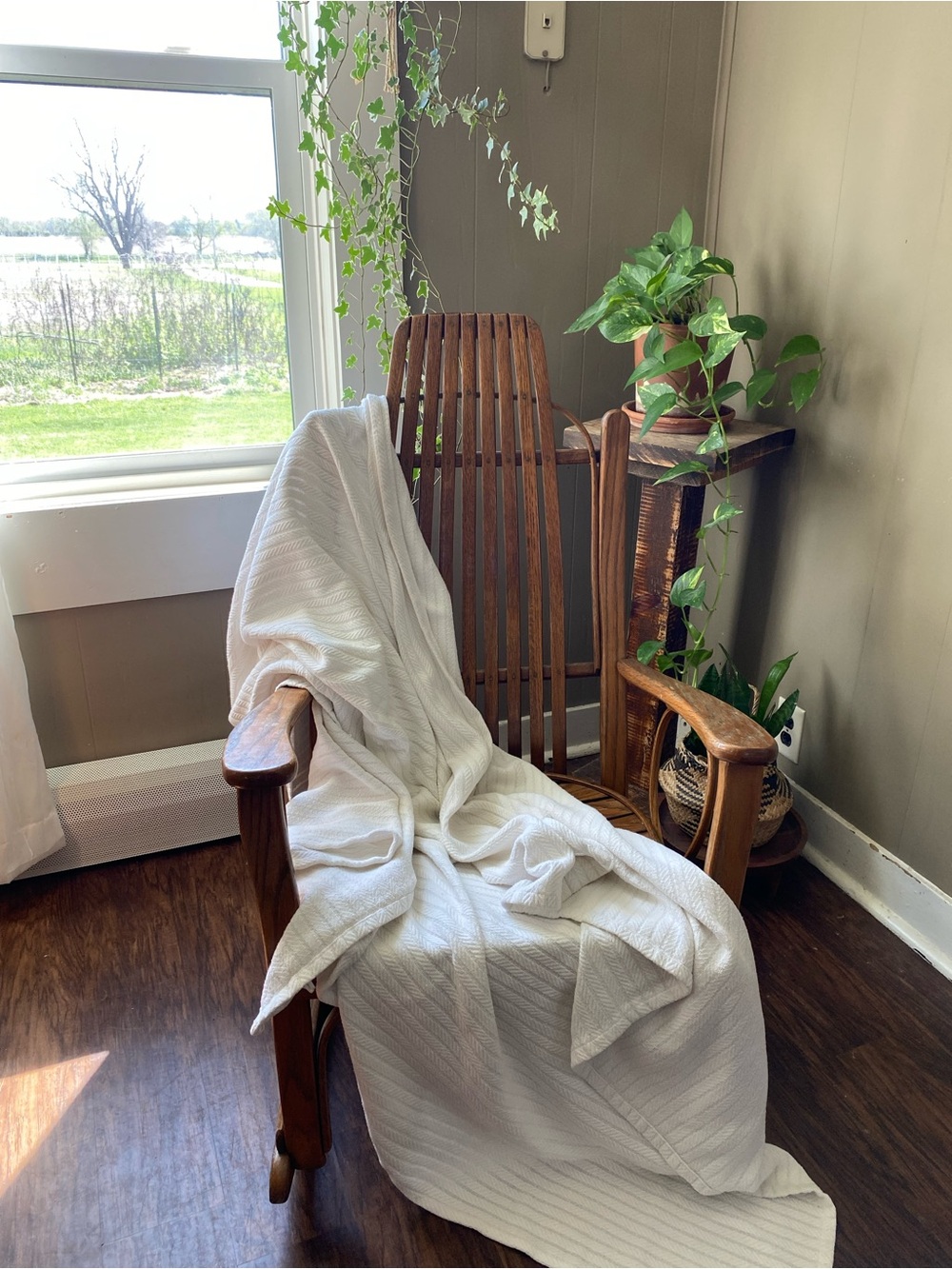 White cotton blanket